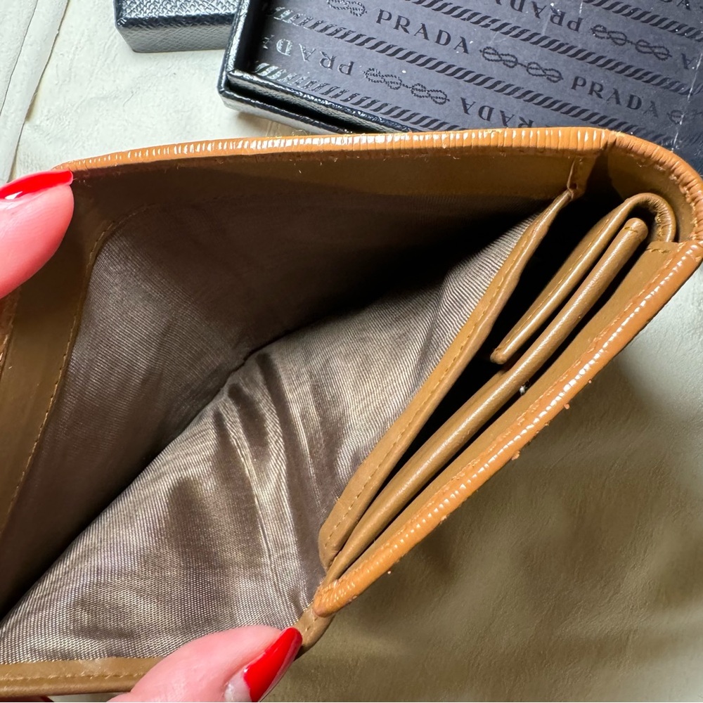 Prada | Authentic Portafoglio Portamon Wallet - Picture 8 of 9
